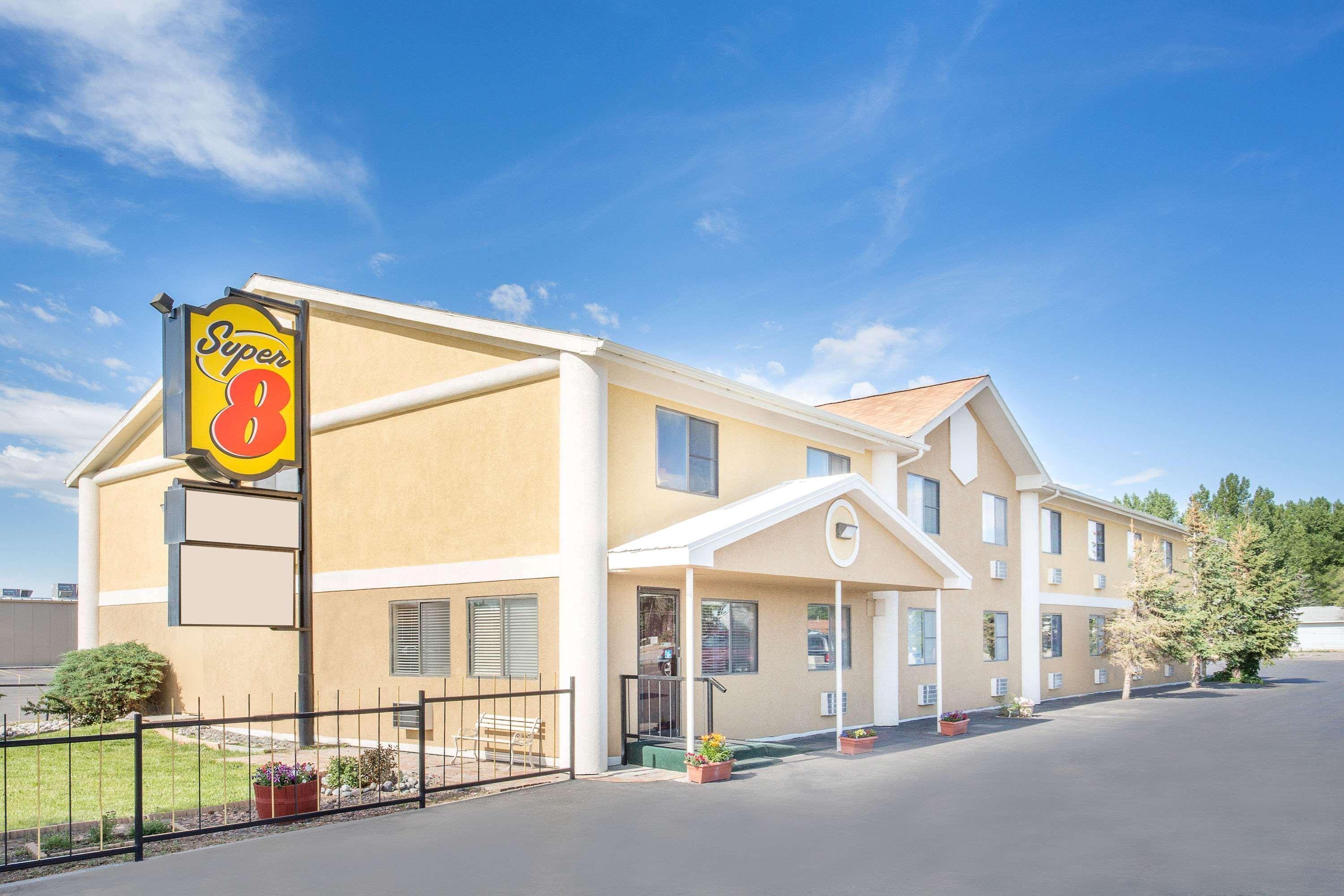 Super 8 By Wyndham Riverton Exteriér fotografie