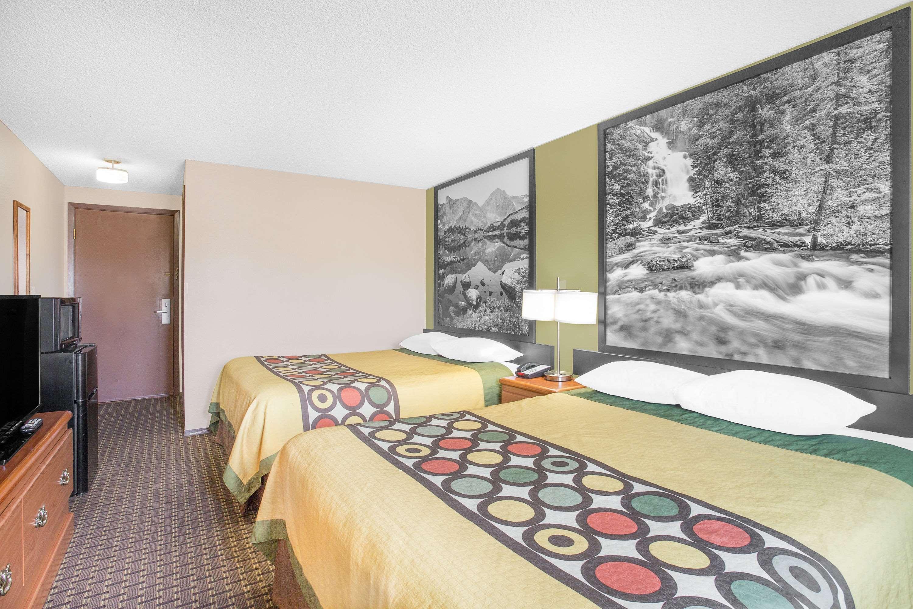 Super 8 By Wyndham Riverton Exteriér fotografie